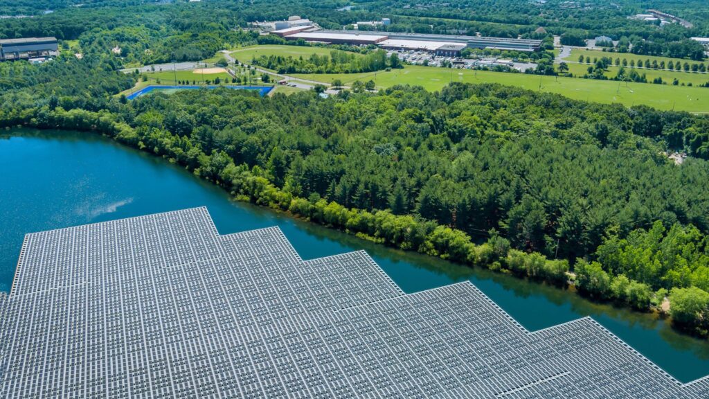 Energía solar fotovoltaica flotante - Enaltia Solar
