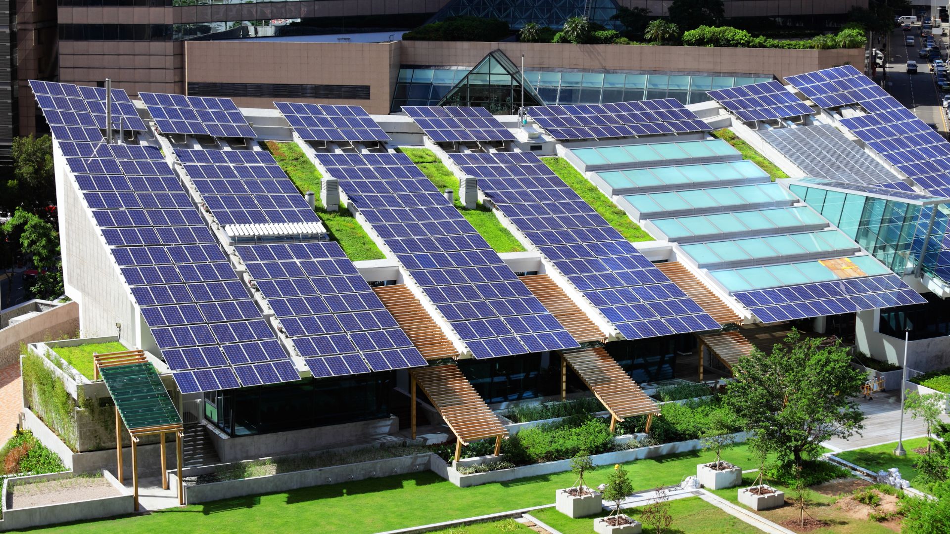 Autoconsumo solar en hoteles: una inversión rentable y sostenible para el sector turístico - Enaltia Solar