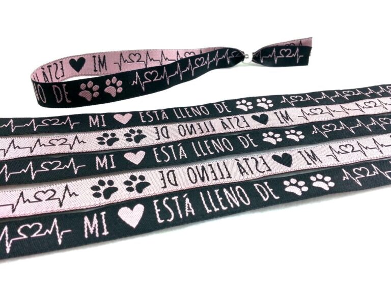 Pulseras-de-tela-con-frases-MI-CORAZÓN-ESTÁ-LLENO-DE-HUELLAS-1024x768