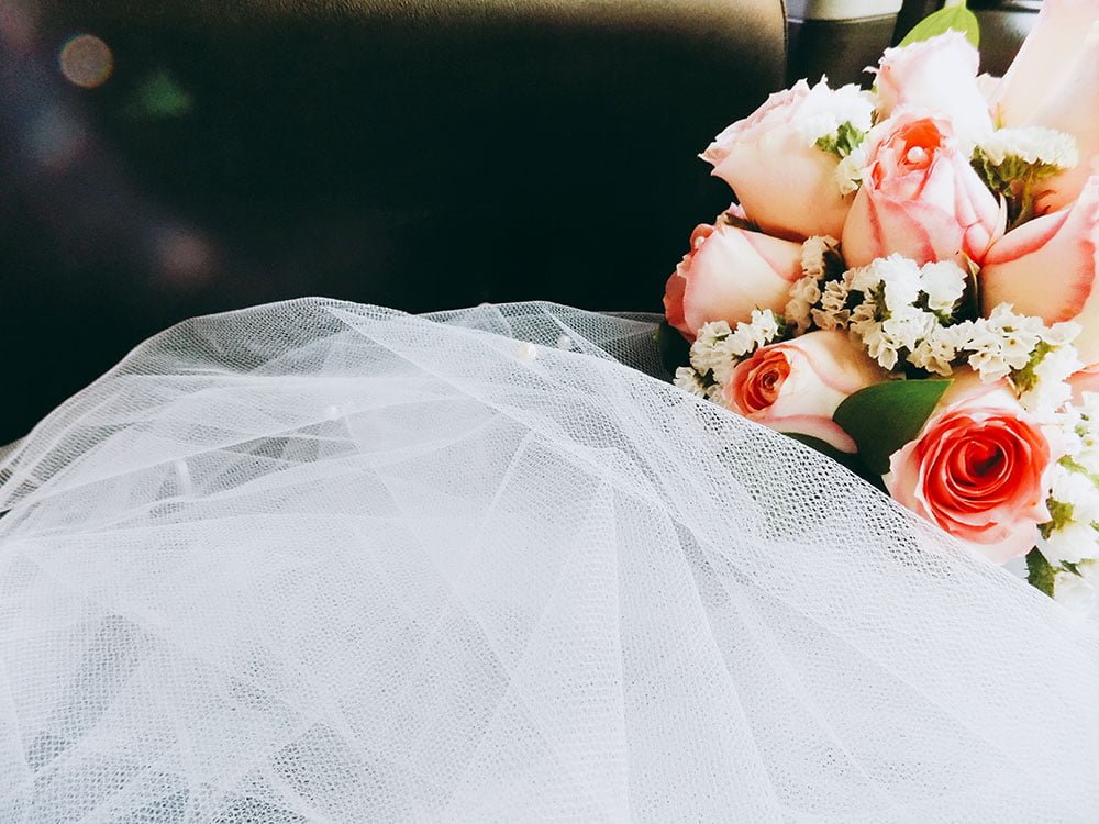 frases-para-bodas-by-honey-yanibel-minaya-cruz-unsplash-pulseras-de-tela
